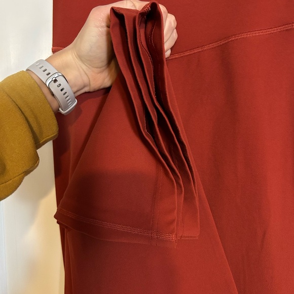 Lululemon Groove Super-High-Rise Flared Pant Nulu
Cayenne size 4 - Picture 7 of 10